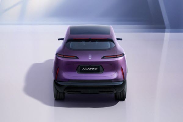 AVATR  07 Max RWD exterior 3
