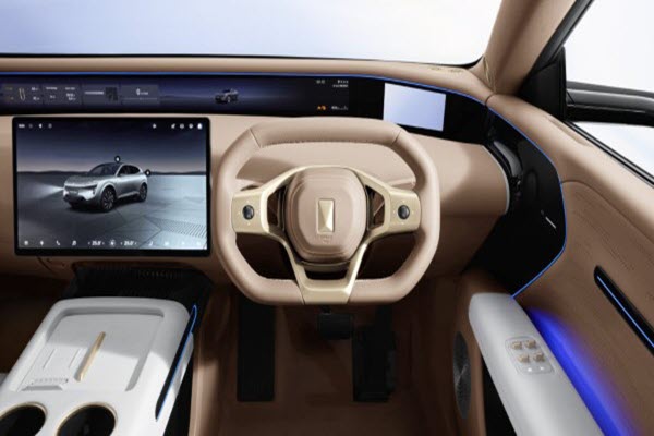 AVATR  07 Max RWD interior 1