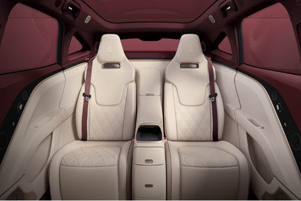 AVATR  11 Long Range interior 5