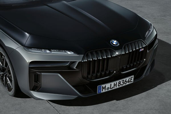 BMW i7 xDrive60 M Sport exterior 6
