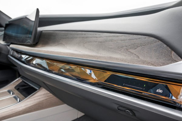 BMW i7 xDrive60 M Sport interior 3