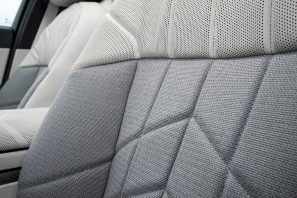 BMW i7 xDrive60 M Sport interior 5