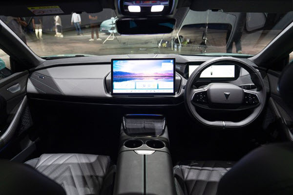 DEEPAL L07 interior 1