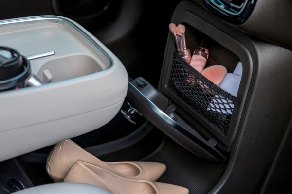 GAC Aion UT 500 Premium interior 2