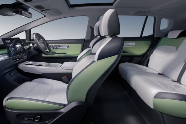 GAC Aion Y Plus 490 Premium interior 4