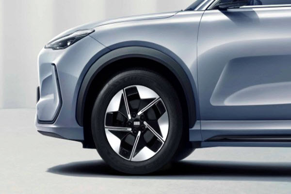Geely EX5 Max+ exterior 3