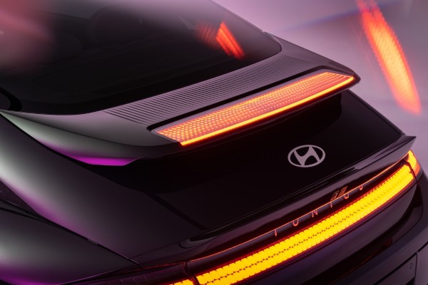 Hyundai IONIQ 6 Exclusive exterior 8