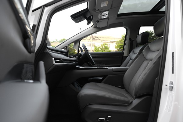 MG MAXUS 7 Model X interior 5
