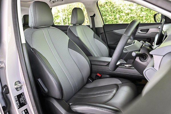 MG S5 EV Plus MODEL D+ interior 4
