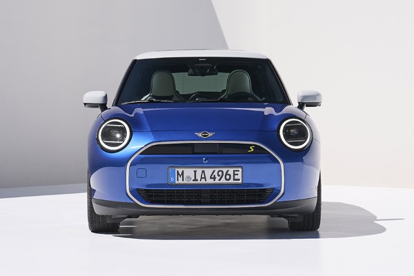 MINI COOPER SE HIGHTRIM exterior 3