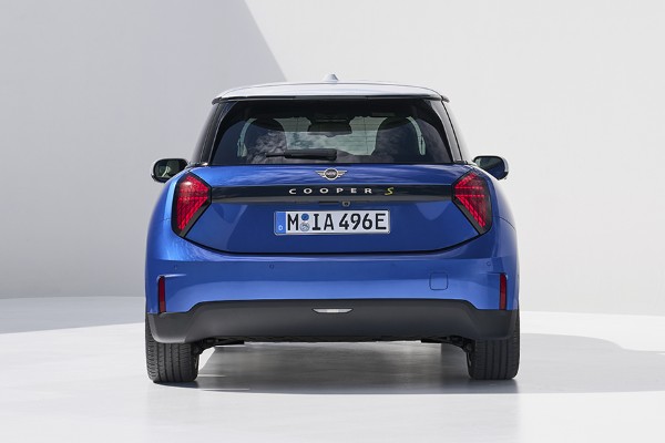 MINI COOPER SE HIGHTRIM exterior 4