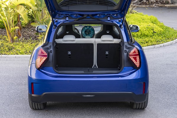 MINI COOPER SE HIGHTRIM interior 8