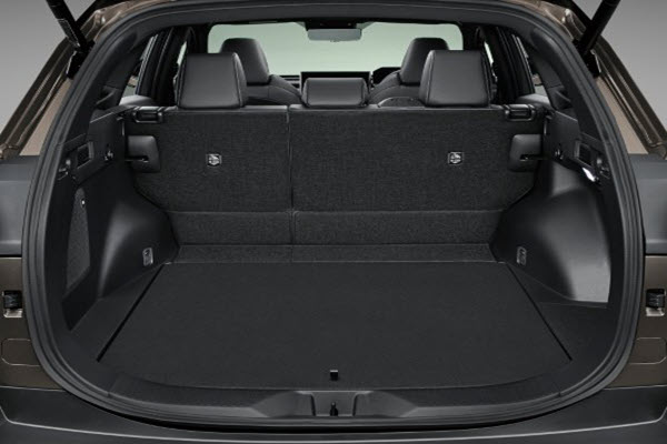 Toyota bZ4X FWD interior 5
