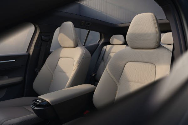 Volvo EX30 Ultra Twin Motor Performance interior 2