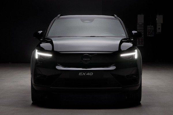 Volvo EX40 Ultra Single Motor exterior 5