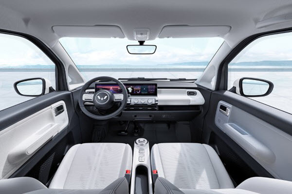 Wuling Air EV Long Range interior 2