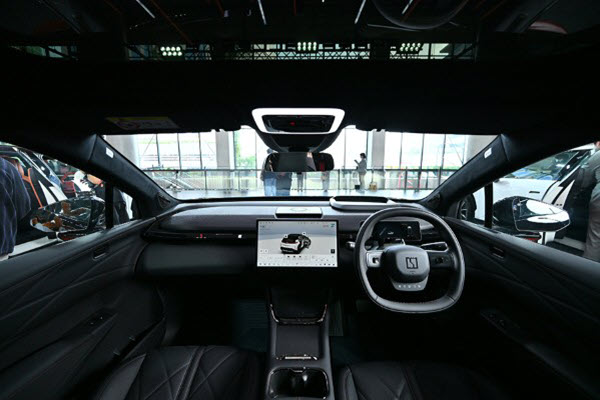 Zeekr X Flagship interior 8